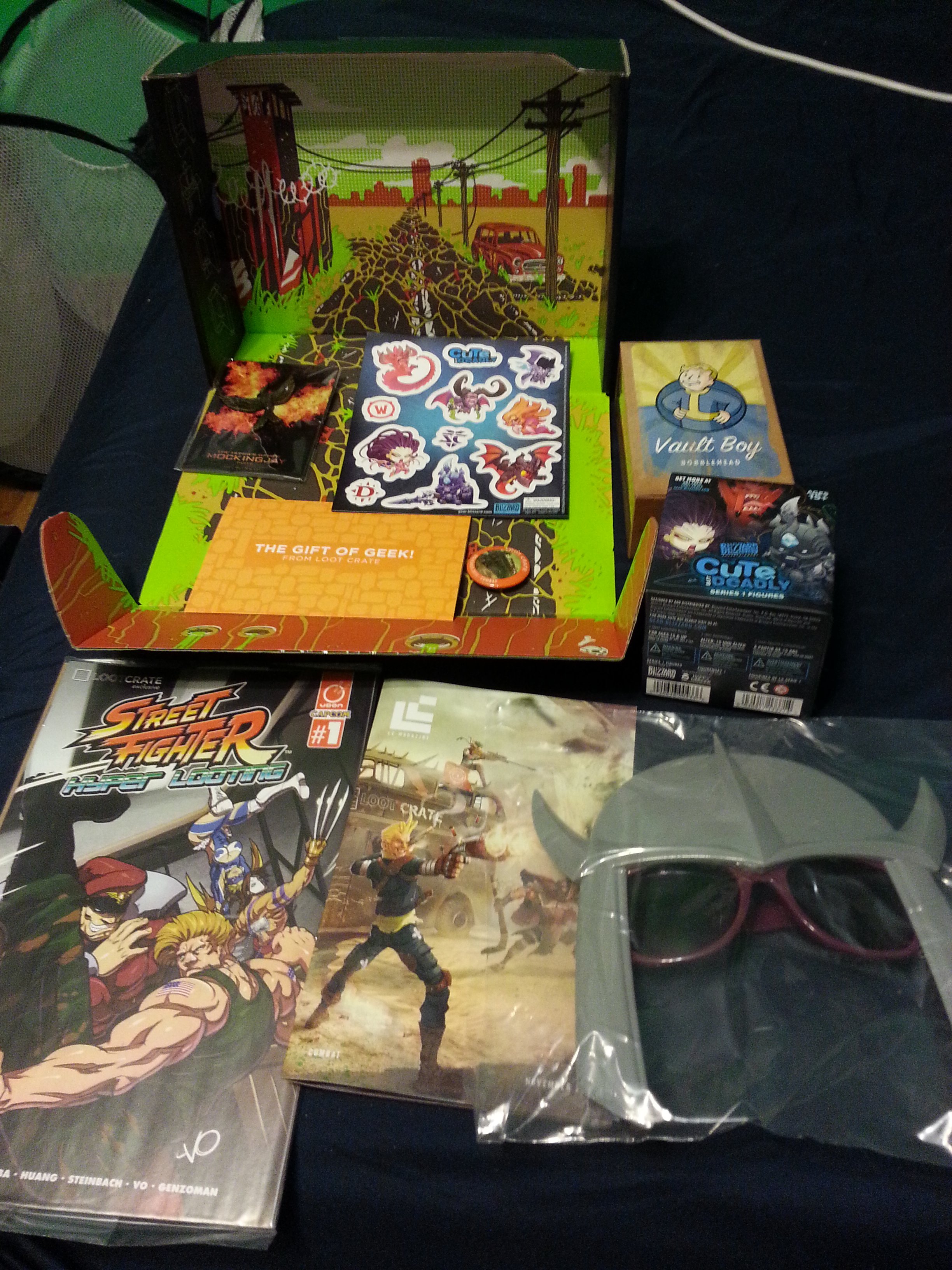 Featured Post Image - Unboxing the November 2015 Loot Crate.